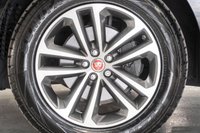 USED 2016 66 JAGUAR F-PACE 2.0 R-SPORT 5d 178 BHP 