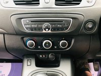 USED 2010 10 RENAULT SCENIC 1.6 EXTREME VVT 5d 109 BHP Great Value Family MPV with Air Con