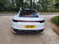 USED 2020 69 PORSCHE 911 3.0 CARRERA PDK 2d 380 BHP ZERO DEPOSIT FINANCE AVAILABLE