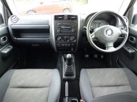 USED 2013 63 SUZUKI JIMNY 1.3 SZ3 3d 85 BHP www.suffolkcarcentre.co.uk - Located a Reydon