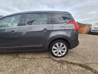 USED 2012 12 PEUGEOT 5008 1.6 HDI ALLURE 5d 112 BHP PEUGEOT 5008 1.6 HDI ALLURE 5d 112 BHP
