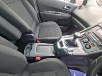 USED 2012 12 PEUGEOT 5008 1.6 HDI ALLURE 5d 112 BHP PEUGEOT 5008 1.6 HDI ALLURE 5d 112 BHP