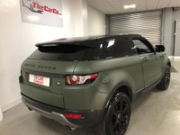 USED 2013 63 LAND ROVER RANGE ROVER EVOQUE 2.2 SD4 PURE TECH 3d 190 BHP * PANORAMIC ROOF * CLIMATE CONTROL * PRIVACY GLASS * NAVIGATION * PARKING SENSORS * 19 INCH ALLOY WHEELS *