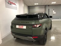 USED 2013 63 LAND ROVER RANGE ROVER EVOQUE 2.2 SD4 PURE TECH 3d 190 BHP * PANORAMIC ROOF * CLIMATE CONTROL * PRIVACY GLASS * NAVIGATION * PARKING SENSORS * 19 INCH ALLOY WHEELS *