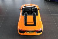USED 2017 17 AUDI R8 5.2 SPYDER V10 QUATTRO 2d 533 BHP EXCLUSIVE "SOLAR ORANGE" PAINTWORK!