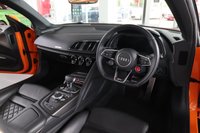 USED 2017 17 AUDI R8 5.2 SPYDER V10 QUATTRO 2d 533 BHP EXCLUSIVE "SOLAR ORANGE" PAINTWORK!