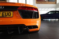 USED 2017 17 AUDI R8 5.2 SPYDER V10 QUATTRO 2d 533 BHP EXCLUSIVE "SOLAR ORANGE" PAINTWORK!