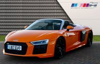 USED 2017 17 AUDI R8 5.2 SPYDER V10 QUATTRO 2d 533 BHP EXCLUSIVE "SOLAR ORANGE" PAINTWORK!