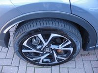 USED 2020 70 TOYOTA CHR 1.8 DESIGN 5d 121 BHP GENUINE MILEAGE AUTO ULEZ FREE