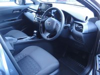 USED 2020 70 TOYOTA CHR 1.8 DESIGN 5d 121 BHP GENUINE MILEAGE AUTO ULEZ FREE
