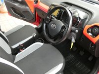 USED 2017 67 TOYOTA AYGO 1.0 VVT-I X-STYLE 5d 69 BHP SAT NAV REAR VIEW CAMERA