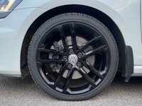 USED 2017 17 VOLKSWAGEN GOLF 2.0 GTD 5d 181 BHP 