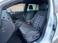 USED 2017 17 VOLKSWAGEN GOLF 2.0 GTD 5d 181 BHP 