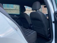 USED 2017 17 VOLKSWAGEN GOLF 2.0 GTD 5d 181 BHP 