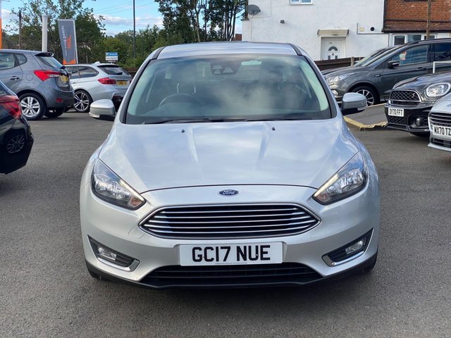 View our FORD FOCUS