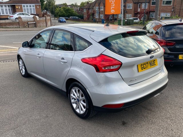 View our FORD FOCUS