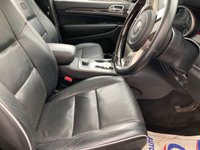 USED 2012 62 JEEP GRAND CHEROKEE 3.0 V6 CRD OVERLAND 5d 237 BHP FULL 1 YEARS MOT -LEATHER- PANORANIC GLASS ROOF-TURBO DIESEL - CLIMATE CONTROL- FINANCE AVAILABLE!!