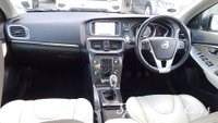 USED 2014 14 VOLVO V40 1.6 D2 SE LUX NAV 5d 113 BHP 