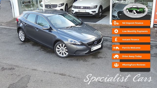 2014 14 Volvo V40 1.6 D2 SE LUX NAV 5d 113 BHP