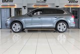 USED 2015 65 AUDI Q7 3.0 TDI QUATTRO S LINE 5d 269 BHP FINISHED IN STUNNING METALLIC DAYTONA GREY, COMPLIMENTED WITH HEATED BLACK VALCONA LEATHER S LINE SPORTS SEATS + 1 FORMER KEEPER, HUGE SPECIFICATION 7 SEATER, COMES WITH AN IMPECCABLE, FULL SERVICE HISTORY + TECHNOLOGY PACKAGE WITH VIRTUAL COCKPIT DIGITAL DASH DISPLAY + BOSE 3D SURROUND SOUND SYSTEM + SATELLITE NAVIGATION + PANORAMIC GLASS SUNROOF + HEAT AND SOUND INSULATING GLASS WITH PRIVACY WINDOWS + ADVANCED KEY + REAR VIEW CAMERA + POWER FOLDING HEATED MIRRORS + AMBIENT LIGHTING PACK