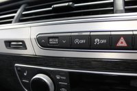 USED 2015 65 AUDI Q7 3.0 TDI QUATTRO S LINE 5d 269 BHP FINISHED IN STUNNING METALLIC DAYTONA GREY, COMPLIMENTED WITH HEATED BLACK VALCONA LEATHER S LINE SPORTS SEATS + 1 FORMER KEEPER, HUGE SPECIFICATION 7 SEATER, COMES WITH AN IMPECCABLE, FULL SERVICE HISTORY + TECHNOLOGY PACKAGE WITH VIRTUAL COCKPIT DIGITAL DASH DISPLAY + BOSE 3D SURROUND SOUND SYSTEM + SATELLITE NAVIGATION + PANORAMIC GLASS SUNROOF + HEAT AND SOUND INSULATING GLASS WITH PRIVACY WINDOWS + ADVANCED KEY + REAR VIEW CAMERA + POWER FOLDING HEATED MIRRORS + AMBIENT LIGHTING PACK