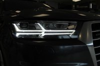 USED 2015 65 AUDI Q7 3.0 TDI QUATTRO S LINE 5d 269 BHP FINISHED IN STUNNING METALLIC DAYTONA GREY, COMPLIMENTED WITH HEATED BLACK VALCONA LEATHER S LINE SPORTS SEATS + 1 FORMER KEEPER, HUGE SPECIFICATION 7 SEATER, COMES WITH AN IMPECCABLE, FULL SERVICE HISTORY + TECHNOLOGY PACKAGE WITH VIRTUAL COCKPIT DIGITAL DASH DISPLAY + BOSE 3D SURROUND SOUND SYSTEM + SATELLITE NAVIGATION + PANORAMIC GLASS SUNROOF + HEAT AND SOUND INSULATING GLASS WITH PRIVACY WINDOWS + ADVANCED KEY + REAR VIEW CAMERA + POWER FOLDING HEATED MIRRORS + AMBIENT LIGHTING PACK