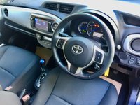 USED 2014 14 TOYOTA YARIS 1.5 HYBRID ICON PLUS 5d AUTO 61 BHP ZERO ROAD TAX//ONLY 37,000 MILES/PARK CAMERA/SANAV/BLUETOOTH/CRUISE CONTROL/ALLOYS/A/C ZERO ROAD TAX---HYBRID ICON PLUS 5d AUTO 61 BHP ONLY 37,000 MILES/PARK CAMERA/SANAV/BLUETOOTH/CRUISE CONTROL/ALLOYS/A/C