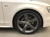 USED 2012 12 AUDI A4 2.0 AVANT TFSI QUATTRO BLACK EDITION 5d 208 BHP Quattro-Black Edition-Avant