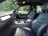 USED 2013 63 VOLKSWAGEN TOUAREG 3.0 V6 R-LINE TDI BLUEMOTION TECHNOLOGY 5d 242 BHP Full VW Service History - 21in Alloys - Air Suspension