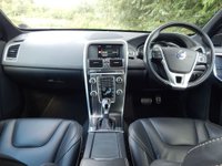 USED 2017 17 VOLVO XC60 2.0 T5 R-DESIGN LUX NAV 5d 240 BHP 1 Own, FSH, Leather, SATNAV