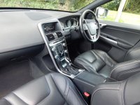USED 2017 17 VOLVO XC60 2.0 T5 R-DESIGN LUX NAV 5d 240 BHP 1 Own, FSH, Leather, SATNAV