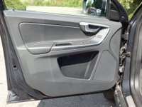 USED 2017 17 VOLVO XC60 2.0 T5 R-DESIGN LUX NAV 5d 240 BHP 1 Own, FSH, Leather, SATNAV