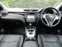 USED 2017 17 NISSAN QASHQAI 1.6 DCI TEKNA XTRONIC 5d 128 BHP Pan Roof-Heated Leather-SATNAV
