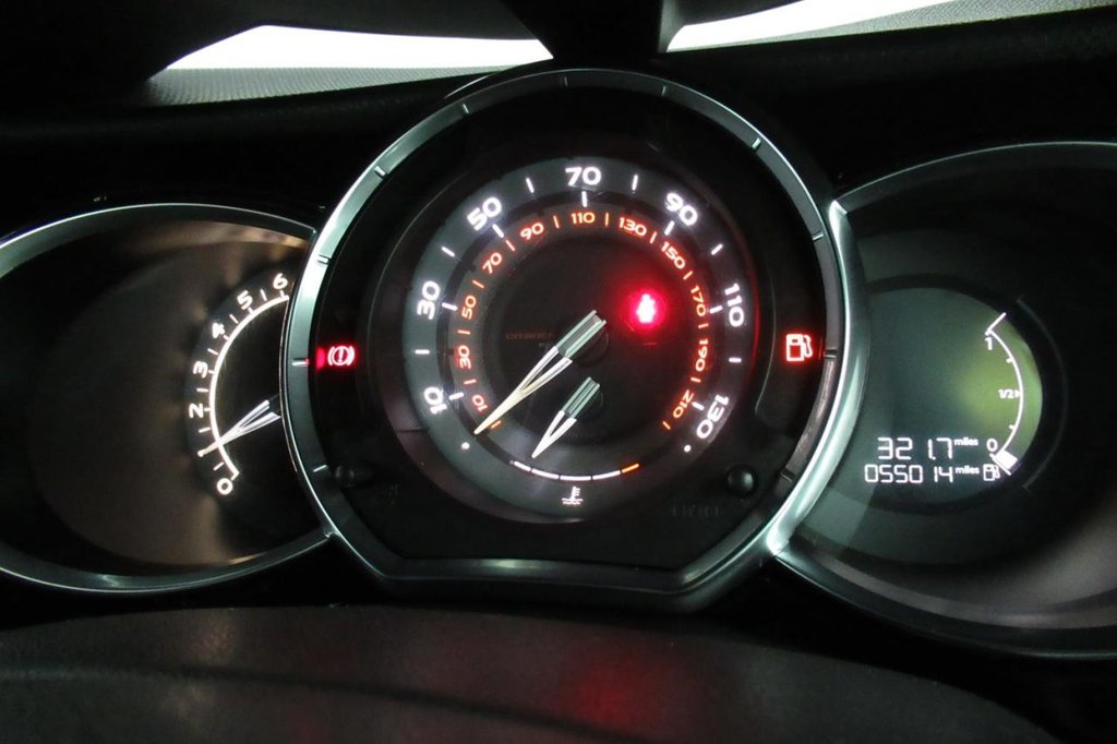 USED 2014 14 CITROEN DS3 1.6 DSTYLE PLUS 3d 120 BHP 