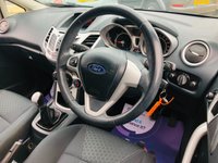 USED 2012 12 FORD FIESTA 1.4 ZETEC 16V 5d 96 BHP Bluetooth with USB & AUX + Air Conditioning