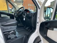 USED 2018 18 PEUGEOT BOXER 2.0 BLUE HDI 335 L3H2 PROFESSIONAL P/V 130 BHP AIR CON / SAT NAV