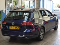 USED 2017 17 VOLKSWAGEN GOLF 1.6 SE NAVIGATION TDI BLUEMOTION TECHNOLOGY 5d 114 BHP SAT NAV PARKING SENSORS