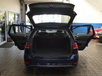 USED 2017 17 VOLKSWAGEN GOLF 1.6 SE NAVIGATION TDI BLUEMOTION TECHNOLOGY 5d 114 BHP SAT NAV PARKING SENSORS