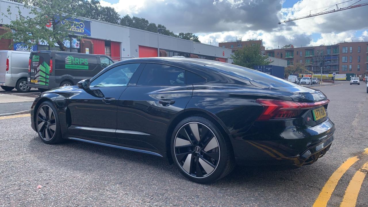 21 Audi E Tron Gt Rs Gt 137 500