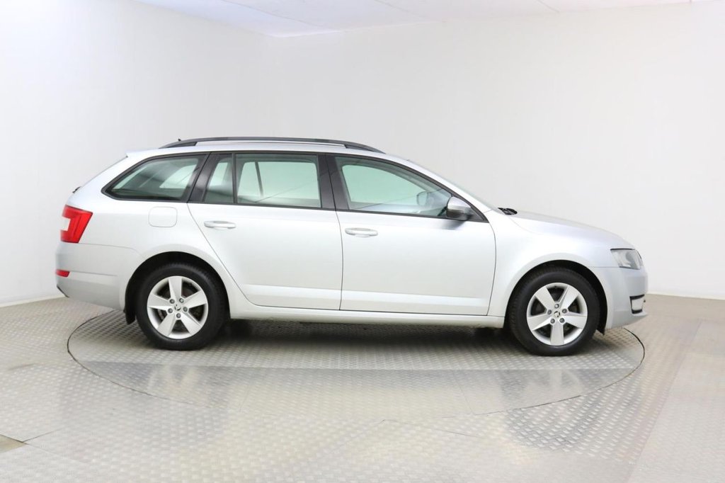 USED 2014 64 SKODA OCTAVIA 1.6 SE TDI CR 5d 4X4 