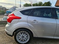 USED 2013 63 FORD FOCUS 1.0 ZETEC 5d 124 BHP FORD FOCUS 1.0 ZETEC 5d 124 BHP