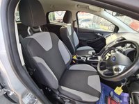 USED 2013 63 FORD FOCUS 1.0 ZETEC 5d 124 BHP FORD FOCUS 1.0 ZETEC 5d 124 BHP