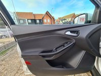 USED 2013 63 FORD FOCUS 1.0 ZETEC 5d 124 BHP FORD FOCUS 1.0 ZETEC 5d 124 BHP