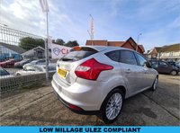 USED 2013 63 FORD FOCUS 1.0 ZETEC 5d 124 BHP FORD FOCUS 1.0 ZETEC 5d 124 BHP