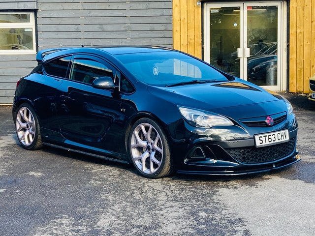 2013 63 Vauxhall Astra 2.0 VXR 3d 276 BHP