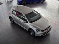 USED 2017 67 VOLKSWAGEN GOLF 1.4L SE NAVIGATION TSI BLUEMOTION TECHNOLOGY 5d 124 BHP ADAPTIVE CRUISE, NAVIGATION, DAB