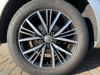 USED 2017 67 VOLKSWAGEN GOLF 1.4L SE NAVIGATION TSI BLUEMOTION TECHNOLOGY 5d 124 BHP ADAPTIVE CRUISE, NAVIGATION, DAB