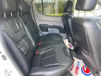 USED 2011 11 MITSUBISHI L200 2.5 DI-D 4X4 BARBARIAN LB DCB 175 BHP CANOPY + SAT NAV + CAMERA ** NO VAT