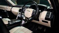 USED 2015 65 LAND ROVER RANGE ROVER 4.4 SDV8 AUTOBIOGRAPHY 5d 339 BHP STUNNING RANGE ROVER WITH CONTRAST ROOF, DEPLOYABLE TOW HITCH, DEPLOYABLE SIDE STEPS, 360 CAMERA AND MASSAGE SEATS.