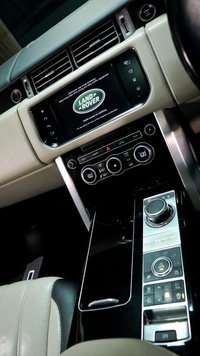 USED 2015 65 LAND ROVER RANGE ROVER 4.4 SDV8 AUTOBIOGRAPHY 5d 339 BHP STUNNING RANGE ROVER WITH CONTRAST ROOF, DEPLOYABLE TOW HITCH, DEPLOYABLE SIDE STEPS, 360 CAMERA AND MASSAGE SEATS.